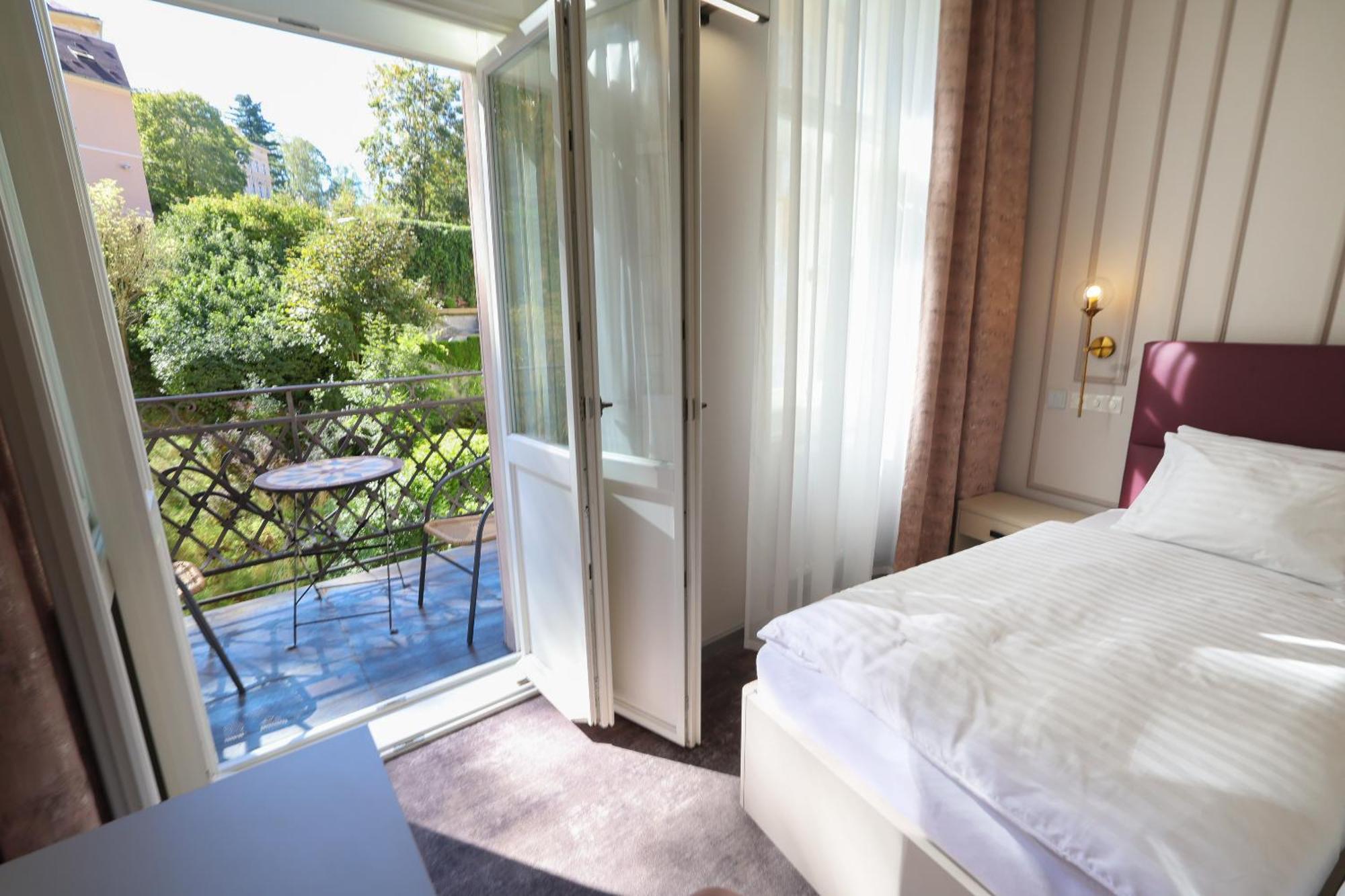 Boutique Hotel Ambiente ****+ Karlovy Vary Extérieur photo