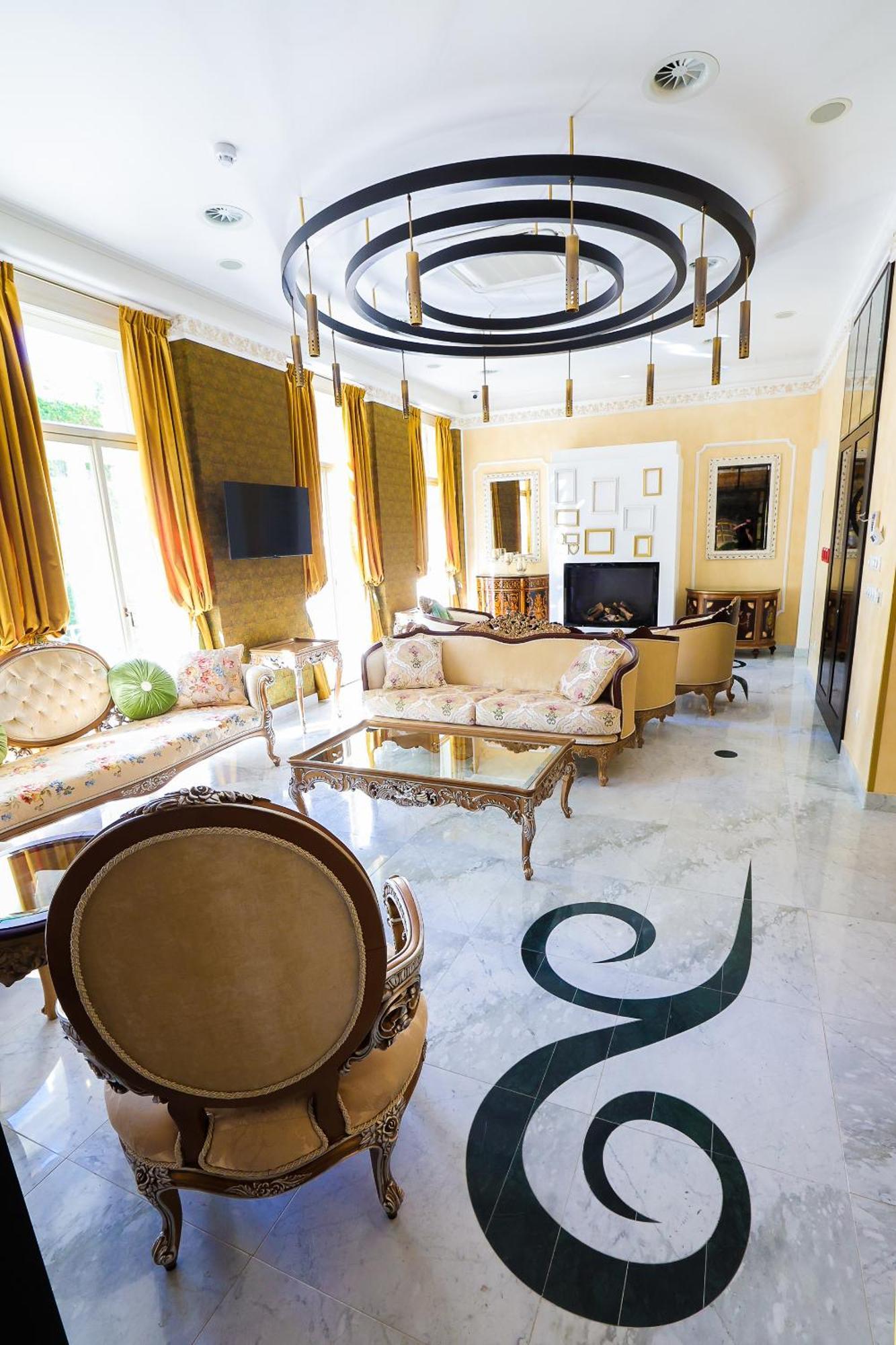 Boutique Hotel Ambiente ****+ Karlovy Vary Extérieur photo