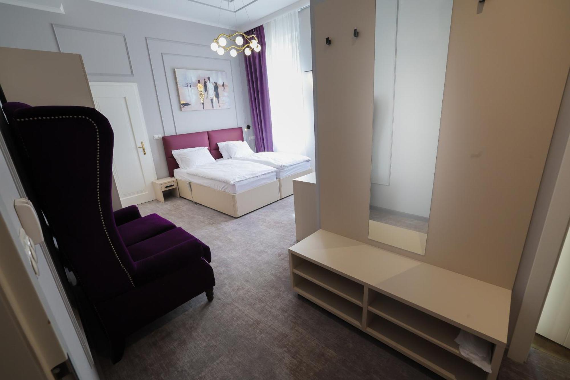 Boutique Hotel Ambiente ****+ Karlovy Vary Extérieur photo
